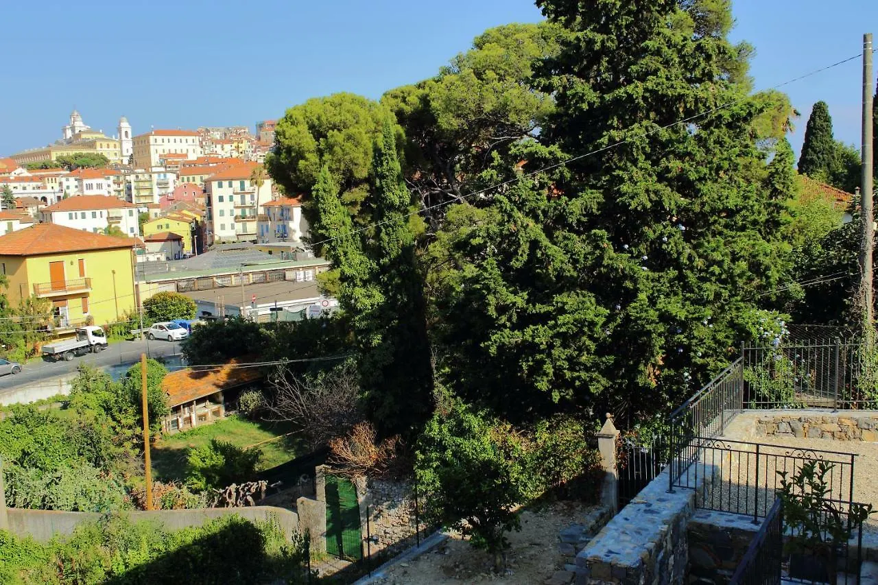 Casa Laura Villa Imperia