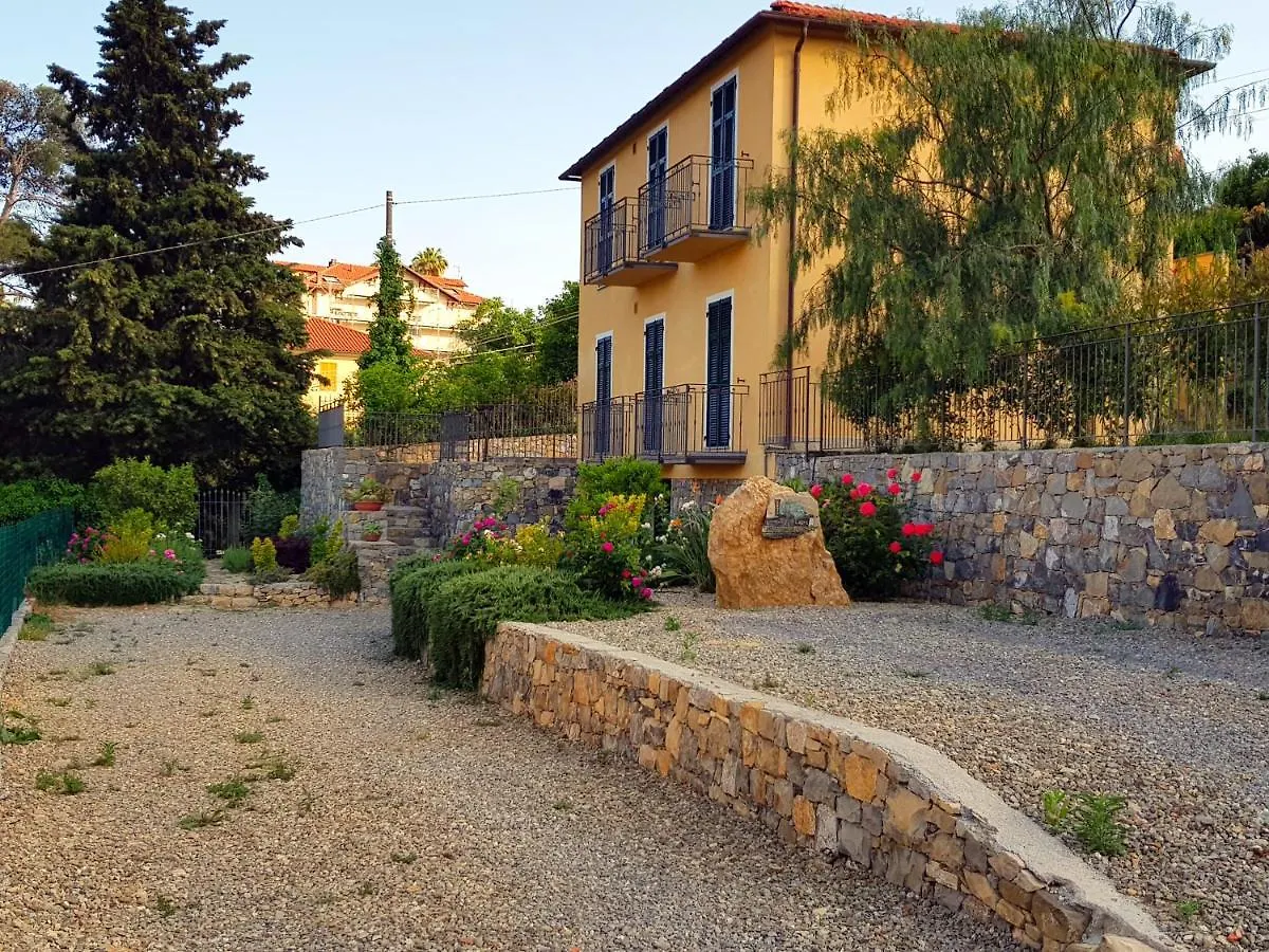 Casa Laura Villa Imperia Holiday home