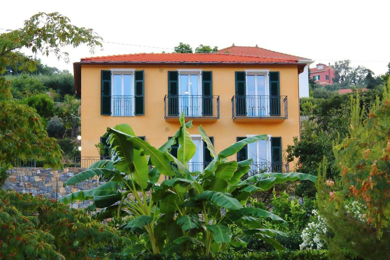 Casa Laura Villa Imperia