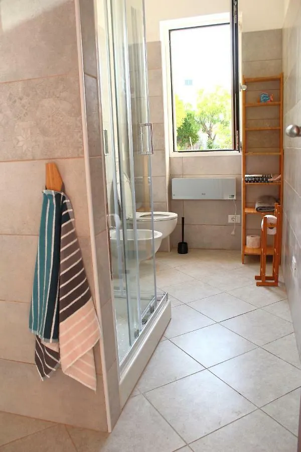 Casa Laura Villa Imperia 0*,